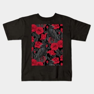 Ravens and red roses Kids T-Shirt